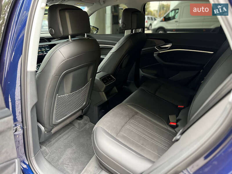 Внедорожник / Кроссовер Audi e-tron 2022 в Днепре