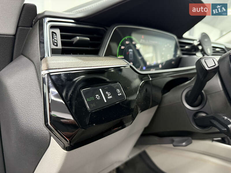 Позашляховик / Кросовер Audi e-tron 2019 в Одесі