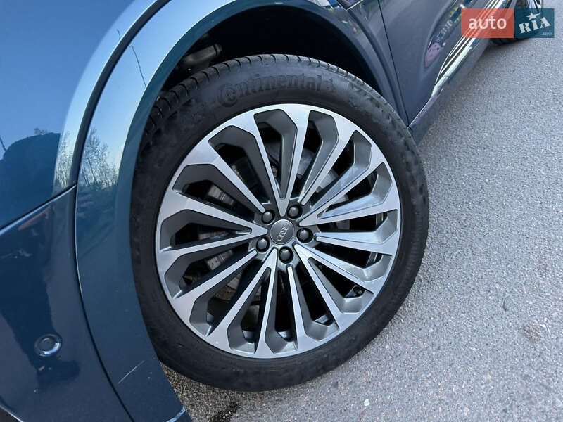 Позашляховик / Кросовер Audi e-tron 2020 в Львові фото 17 Позашляховик / Кросовер Audi e-tron 2020 в Львові