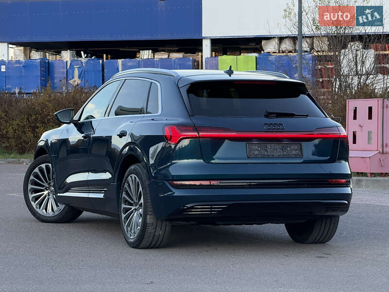 Позашляховик / Кросовер Audi e-tron 2020 в Львові фото 22 Позашляховик / Кросовер Audi e-tron 2020 в Львові
