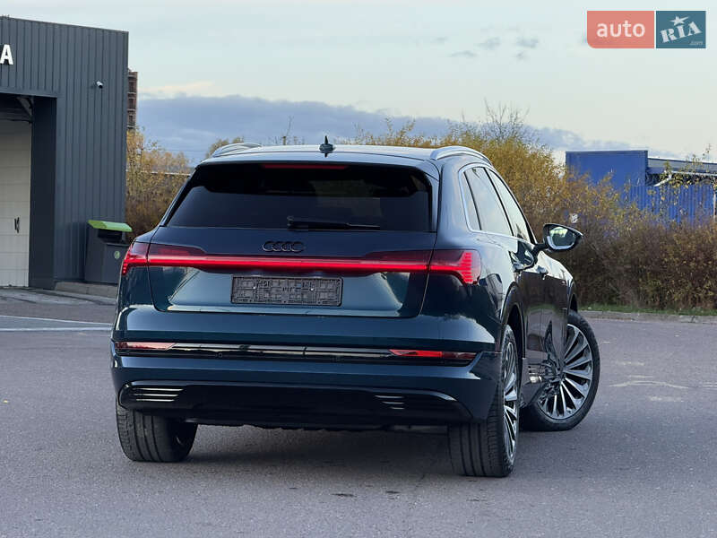 Позашляховик / Кросовер Audi e-tron 2020 в Львові фото 33 Позашляховик / Кросовер Audi e-tron 2020 в Львові