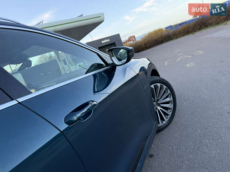 Позашляховик / Кросовер Audi e-tron 2020 в Львові фото 39 Позашляховик / Кросовер Audi e-tron 2020 в Львові