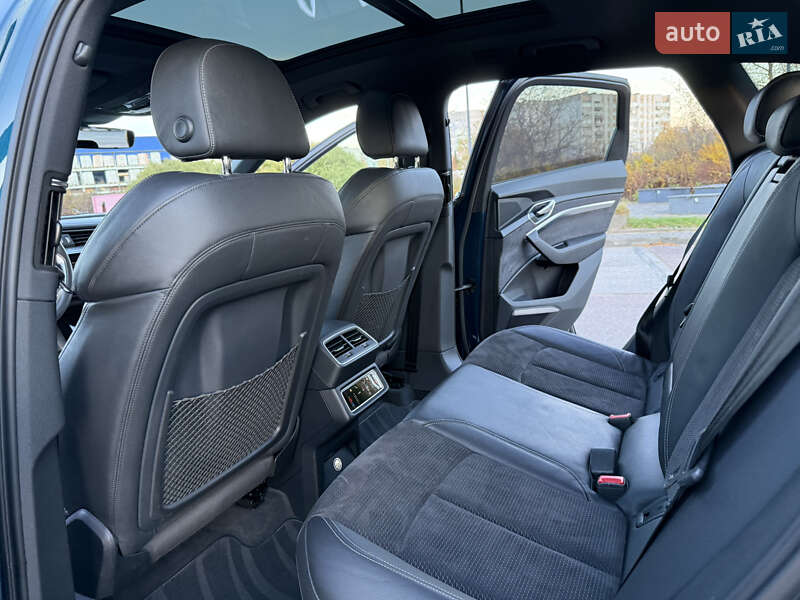 Позашляховик / Кросовер Audi e-tron 2020 в Львові фото 55 Позашляховик / Кросовер Audi e-tron 2020 в Львові