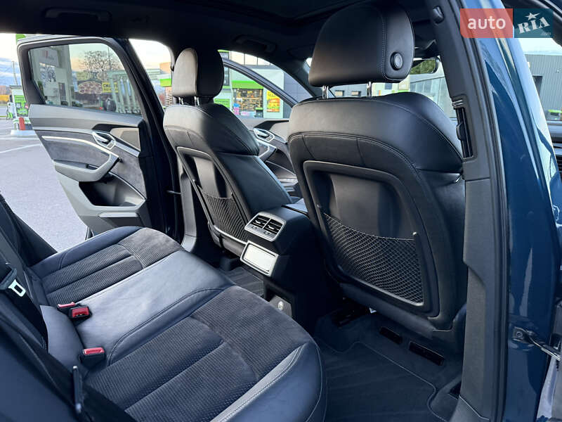 Позашляховик / Кросовер Audi e-tron 2020 в Львові фото 60 Позашляховик / Кросовер Audi e-tron 2020 в Львові