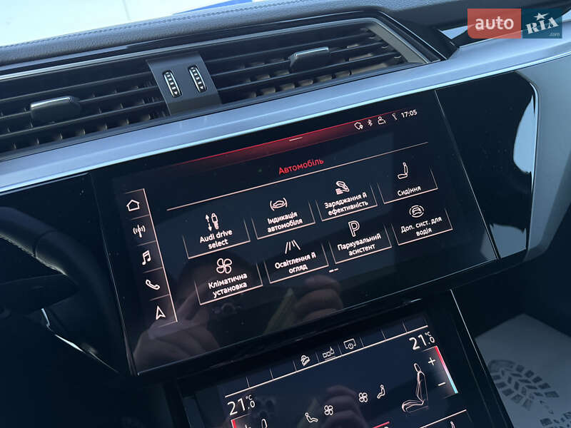 Позашляховик / Кросовер Audi e-tron 2020 в Львові фото 71 Позашляховик / Кросовер Audi e-tron 2020 в Львові