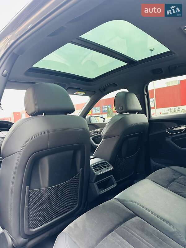 Позашляховик / Кросовер Audi e-tron 2021 в Тернополі фото 41 Позашляховик / Кросовер Audi e-tron 2021 в Тернополі