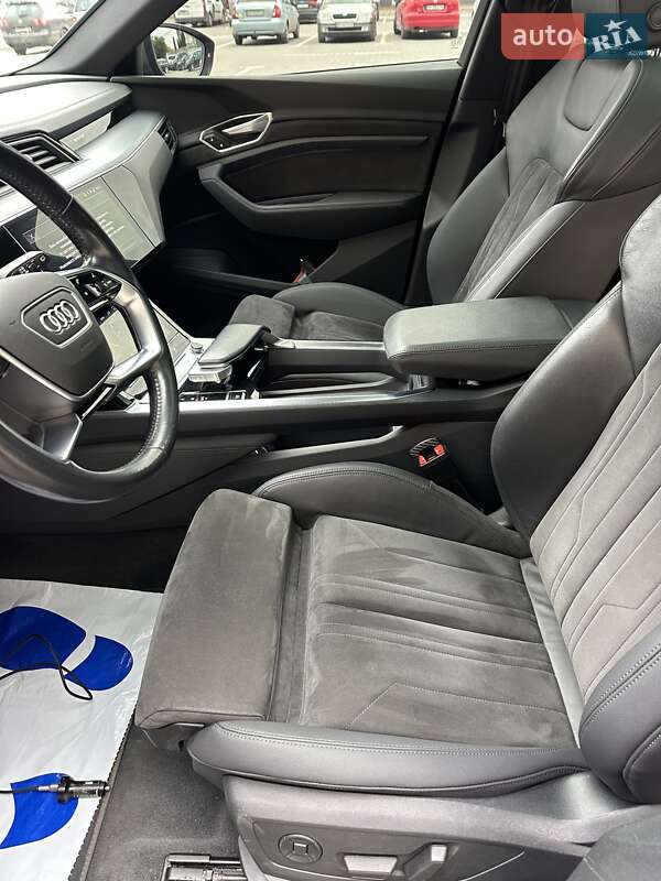 Позашляховик / Кросовер Audi e-tron 2021 в Тернополі фото 26 Позашляховик / Кросовер Audi e-tron 2021 в Тернополі