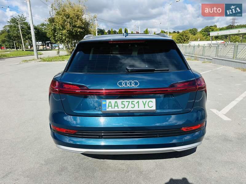 Внедорожник / Кроссовер Audi e-tron 2019 в Тернополе