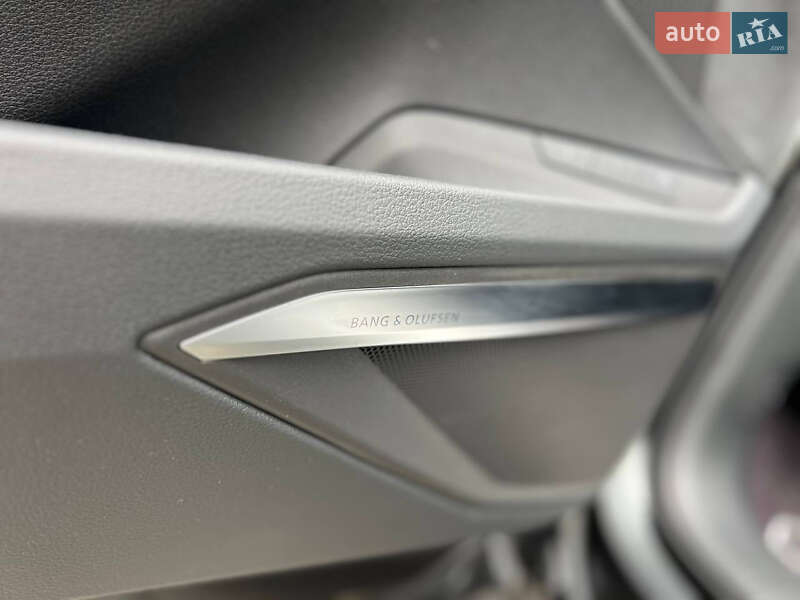 Позашляховик / Кросовер Audi e-tron 2022 в Дніпрі