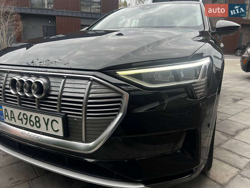 Внедорожник / Кроссовер Audi e-tron 2019 в Киеве фото 2 Внедорожник / Кроссовер Audi e-tron 2019 в Киеве