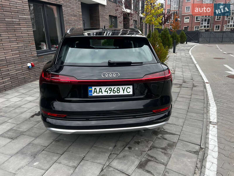 Внедорожник / Кроссовер Audi e-tron 2019 в Киеве фото 5 Внедорожник / Кроссовер Audi e-tron 2019 в Киеве