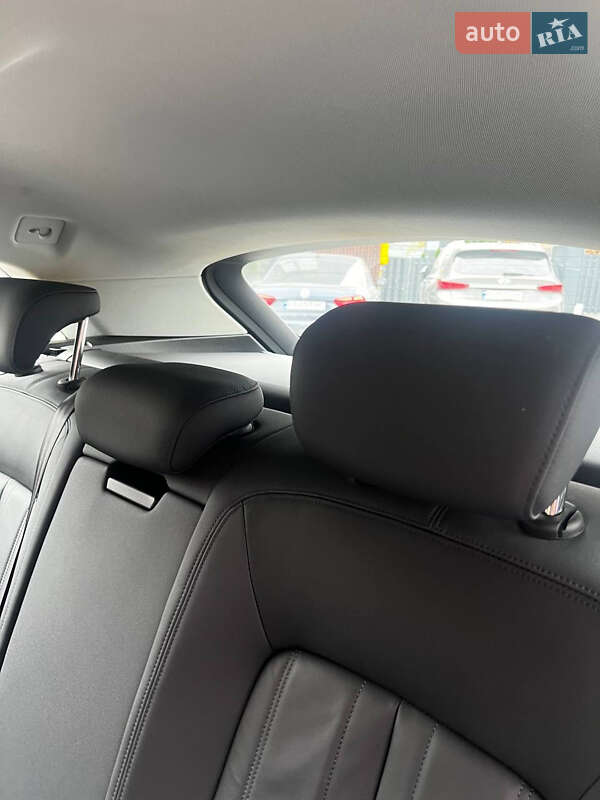 Внедорожник / Кроссовер Audi e-tron 2019 в Киеве фото 12 Внедорожник / Кроссовер Audi e-tron 2019 в Киеве