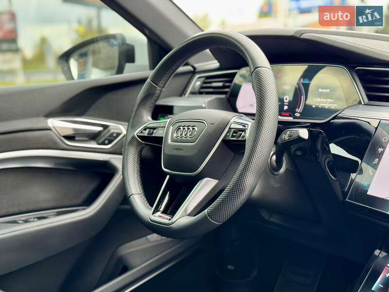 Позашляховик / Кросовер Audi e-tron 2021 в Ужгороді фото 40 Позашляховик / Кросовер Audi e-tron 2021 в Ужгороді