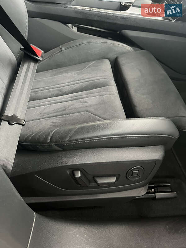 Позашляховик / Кросовер Audi e-tron 2022 в Старокостянтинові