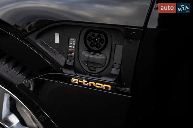 Позашляховик / Кросовер Audi e-tron 2019 в Луцьку