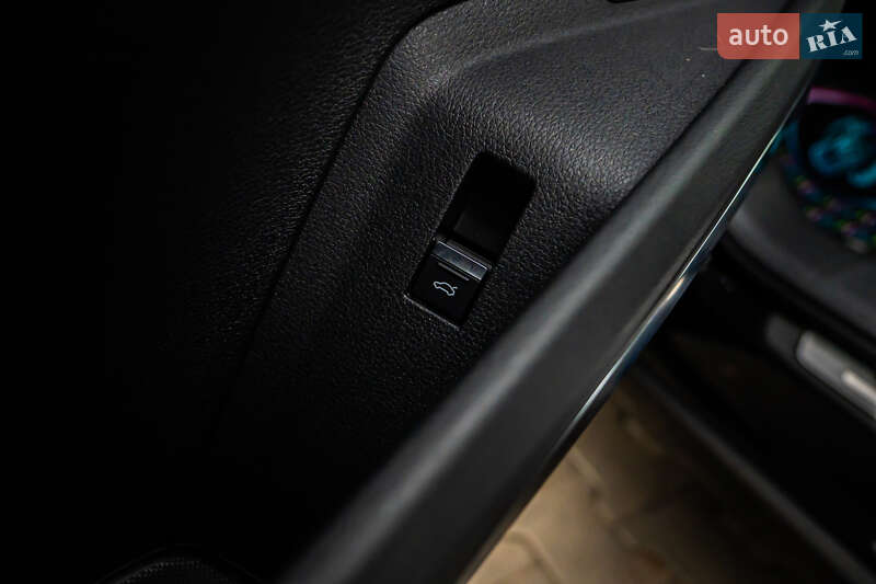 Позашляховик / Кросовер Audi e-tron 2019 в Луцьку