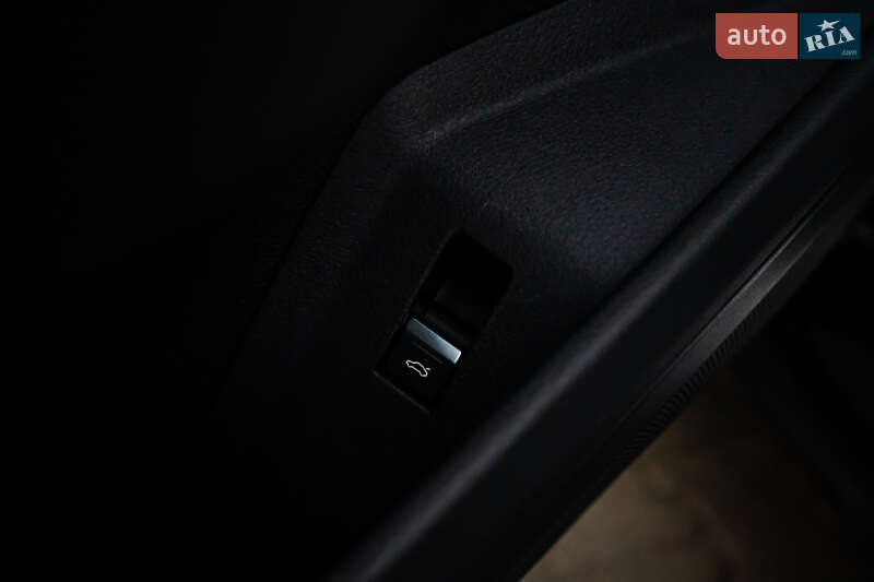 Позашляховик / Кросовер Audi e-tron 2019 в Луцьку фото 55 Позашляховик / Кросовер Audi e-tron 2019 в Луцьку