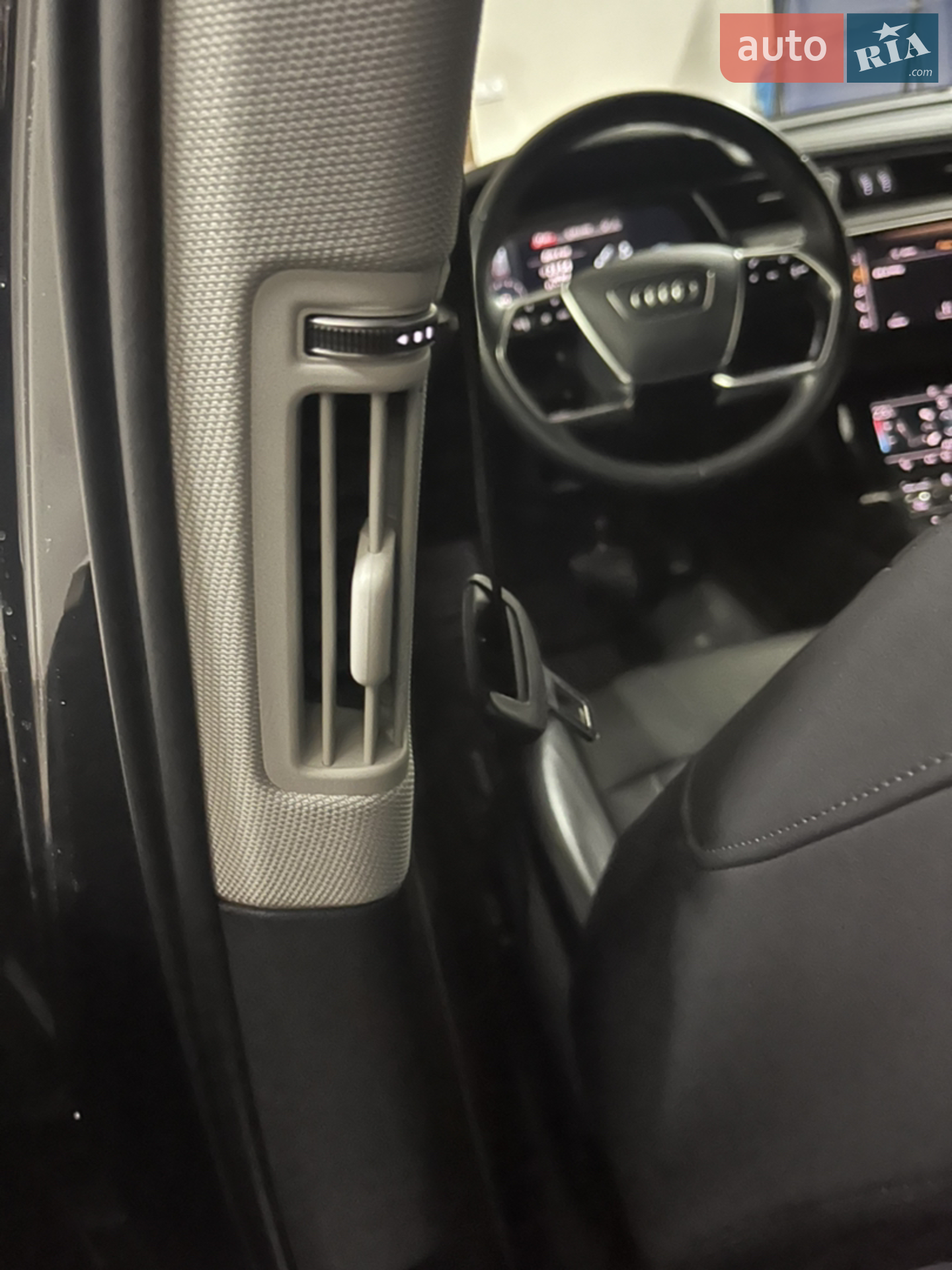 2018 Audi e-tron - мініатюра 27