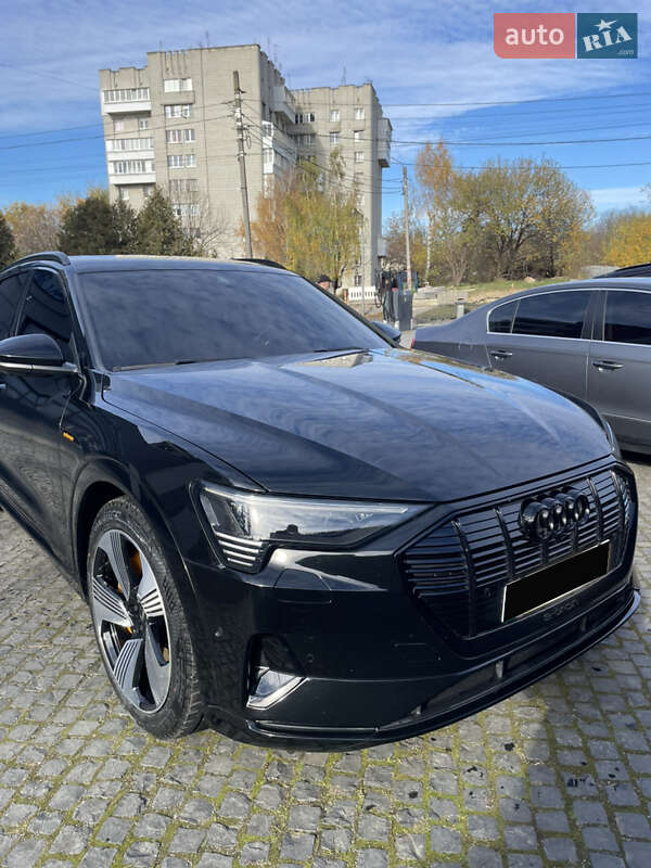 Внедорожник / Кроссовер Audi e-tron 2021 в Львове