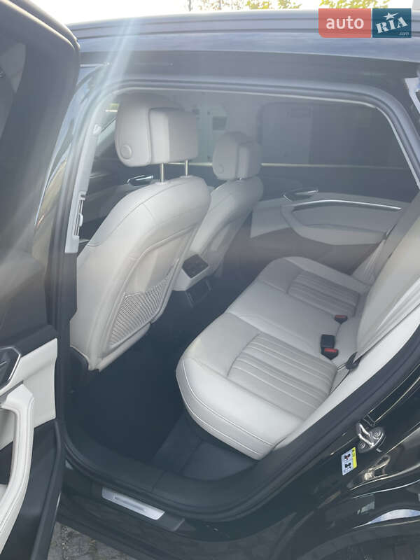 Внедорожник / Кроссовер Audi e-tron 2021 в Львове