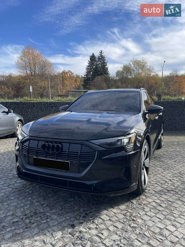 Внедорожник / Кроссовер Audi e-tron 2021 в Львове