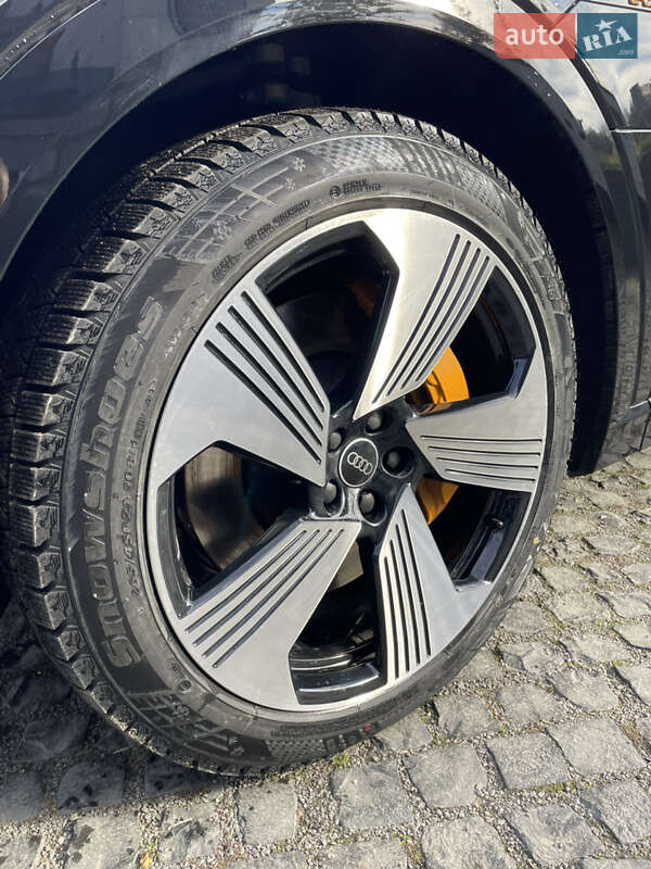 Внедорожник / Кроссовер Audi e-tron 2021 в Львове