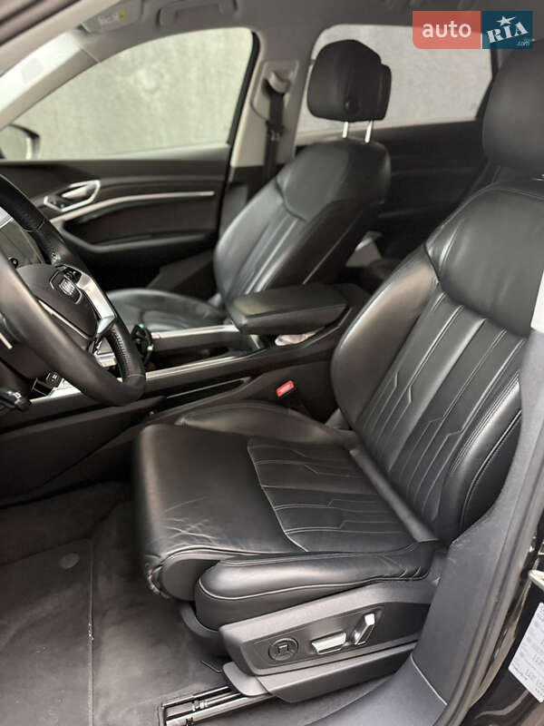 Внедорожник / Кроссовер Audi e-tron 2020 в Львове