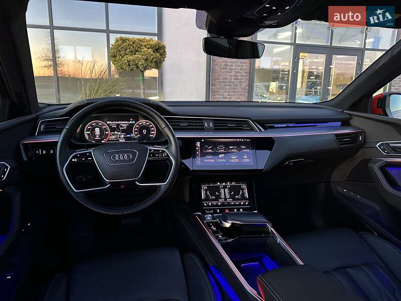 Позашляховик / Кросовер Audi e-tron 2019 в Тернополі фото 68 Позашляховик / Кросовер Audi e-tron 2019 в Тернополі