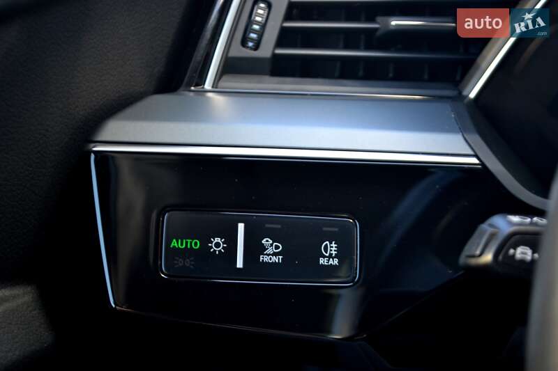 Позашляховик / Кросовер Audi e-tron 2020 в Хмельницькому фото 19 Позашляховик / Кросовер Audi e-tron 2020 в Хмельницькому