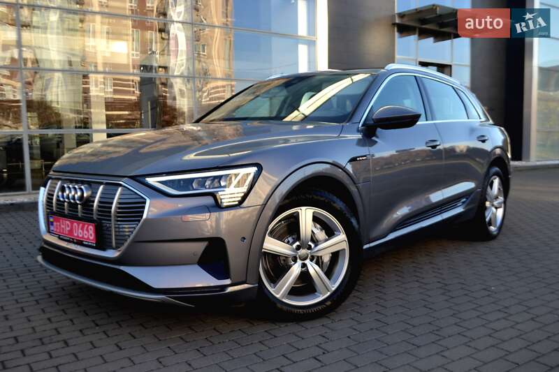 Позашляховик / Кросовер Audi e-tron 2020 в Хмельницькому фото 90 Позашляховик / Кросовер Audi e-tron 2020 в Хмельницькому