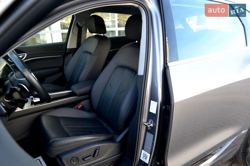 Позашляховик / Кросовер Audi e-tron 2020 в Хмельницькому фото 120 Позашляховик / Кросовер Audi e-tron 2020 в Хмельницькому