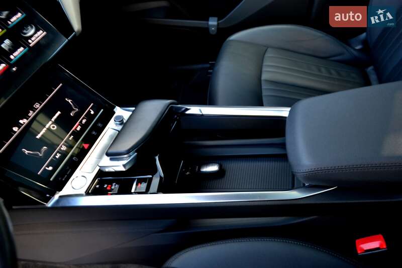Позашляховик / Кросовер Audi e-tron 2020 в Хмельницькому фото 158 Позашляховик / Кросовер Audi e-tron 2020 в Хмельницькому
