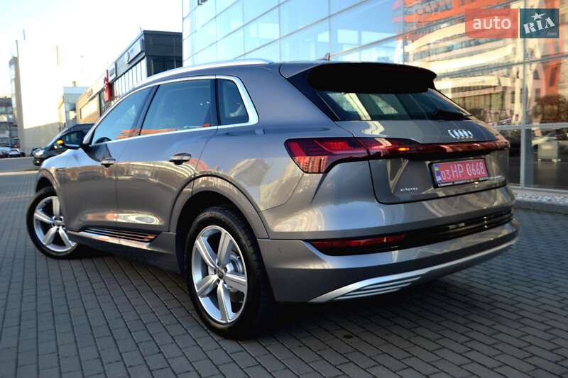 Позашляховик / Кросовер Audi e-tron 2020 в Хмельницькому фото 182 Позашляховик / Кросовер Audi e-tron 2020 в Хмельницькому