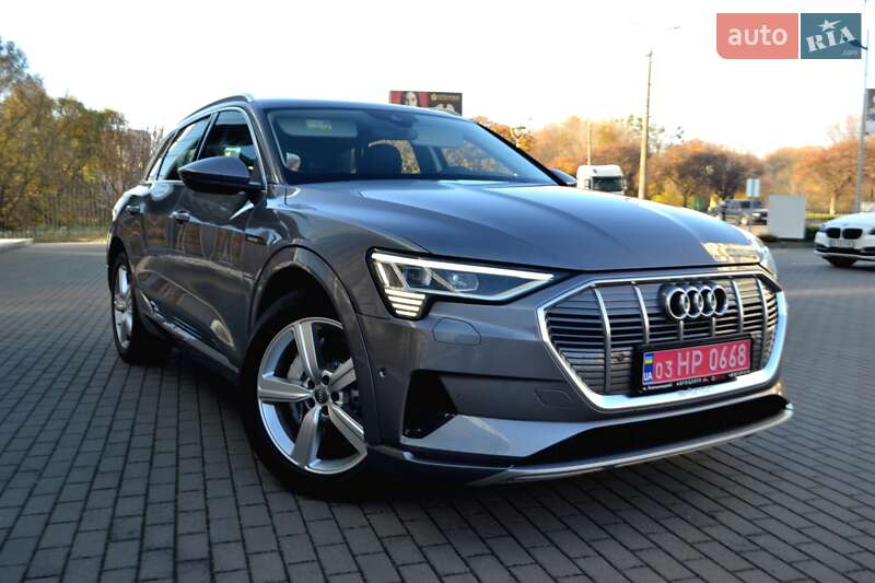 Позашляховик / Кросовер Audi e-tron 2020 в Хмельницькому фото 49 Позашляховик / Кросовер Audi e-tron 2020 в Хмельницькому
