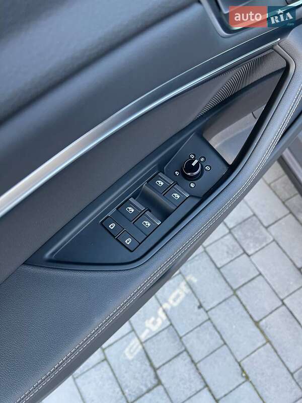 Позашляховик / Кросовер Audi e-tron 2020 в Львові