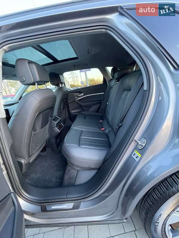 Позашляховик / Кросовер Audi e-tron 2020 в Львові