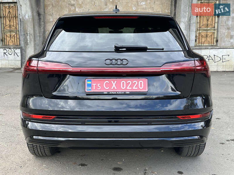 Позашляховик / Кросовер Audi e-tron 2019 в Івано-Франківську
