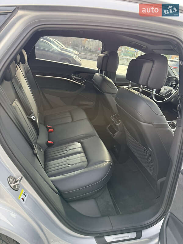 Внедорожник / Кроссовер Audi e-tron 2021 в Дрогобыче