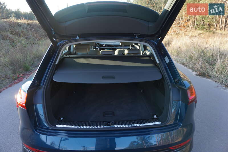 Позашляховик / Кросовер Audi e-tron 2020 в Києві