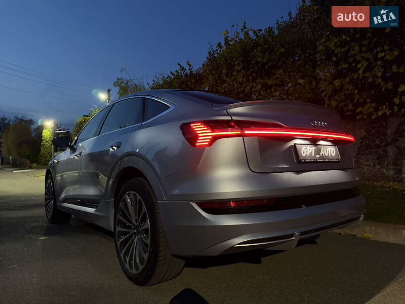 Внедорожник / Кроссовер Audi e-tron 2021 в Киеве