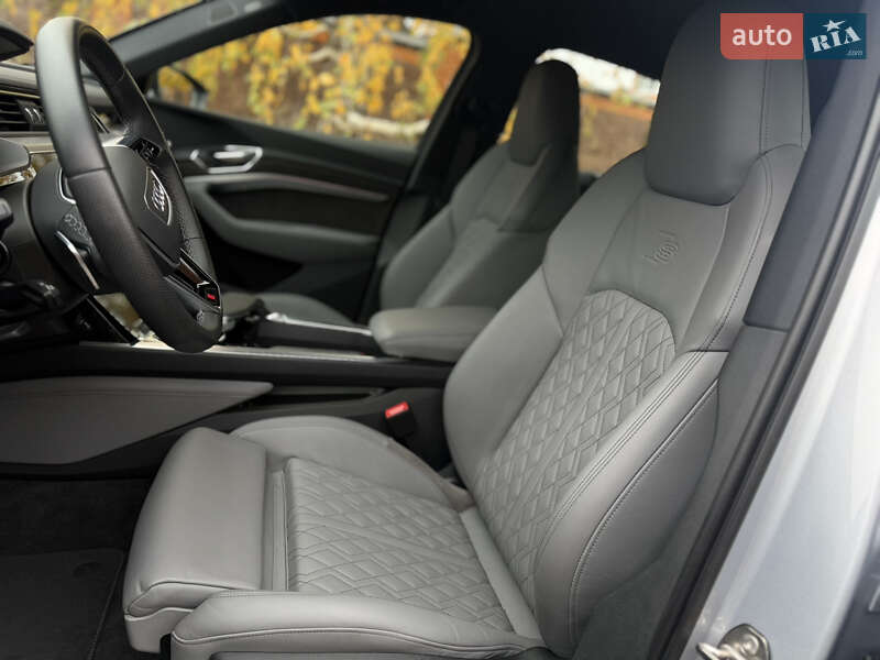 Внедорожник / Кроссовер Audi e-tron 2021 в Киеве