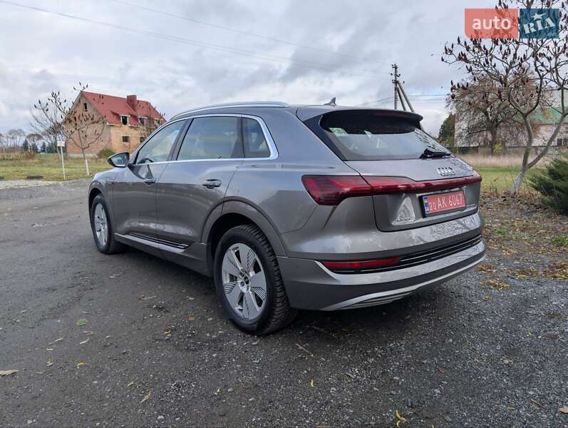 Позашляховик / Кросовер Audi e-tron 2020 в Тернополі