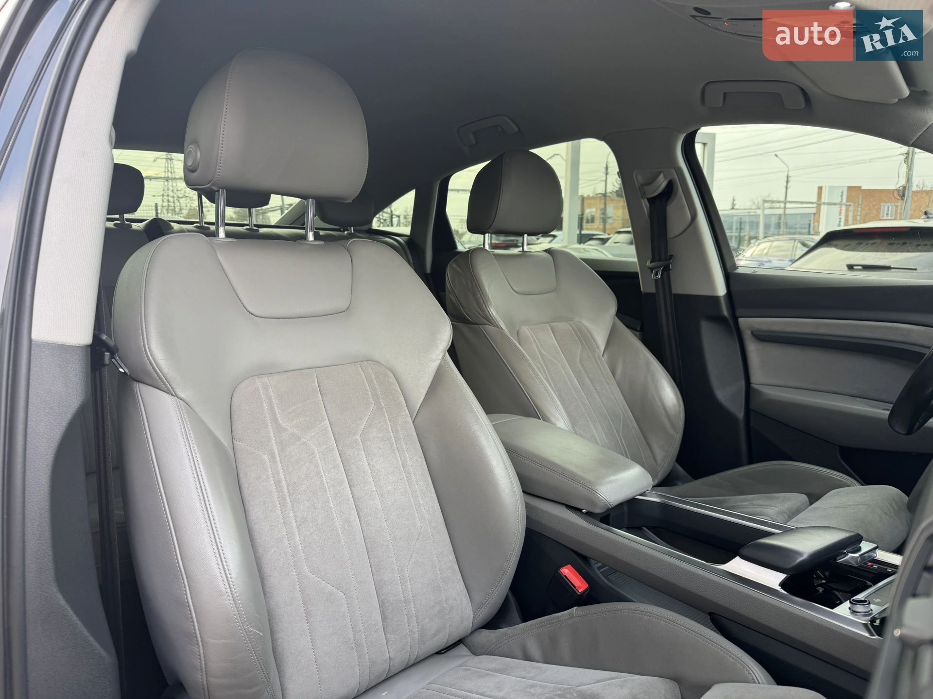 2020 Audi e-tron - мініатюра 27