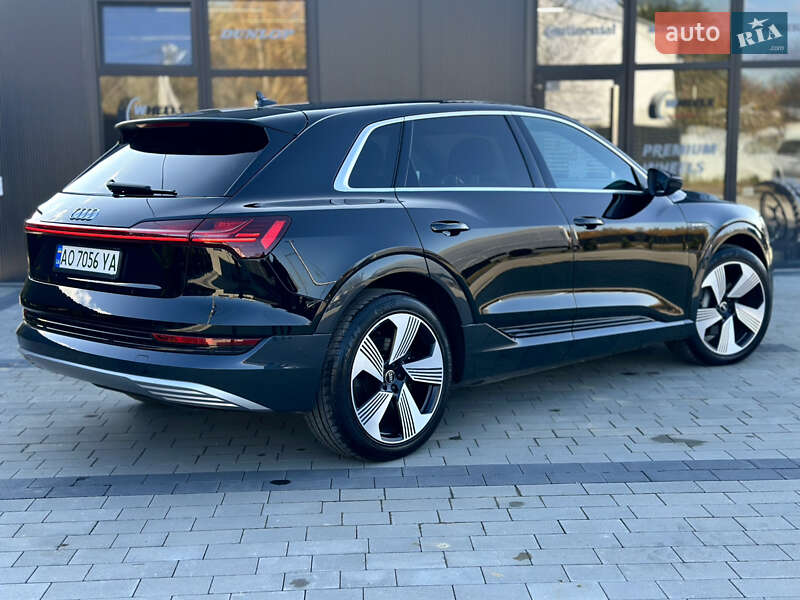 Внедорожник / Кроссовер Audi e-tron 2021 в Ужгороде