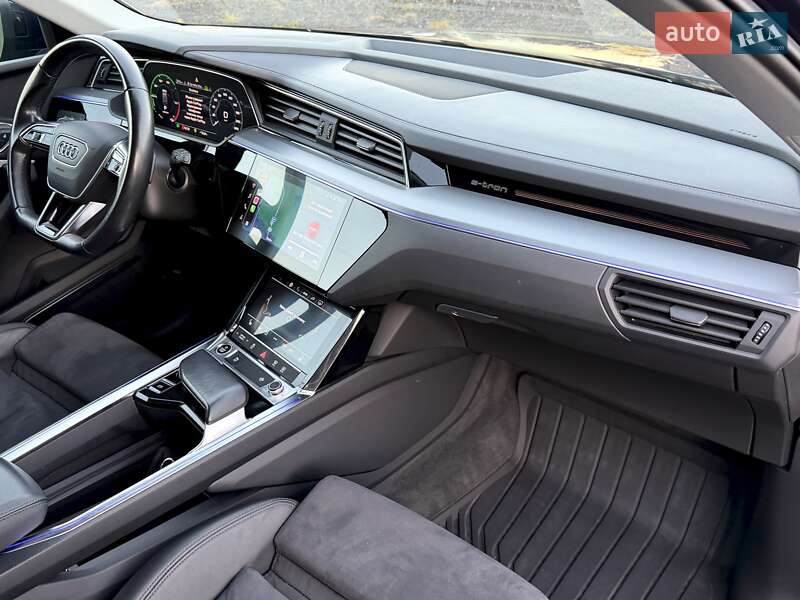Внедорожник / Кроссовер Audi e-tron 2022 в Ковеле