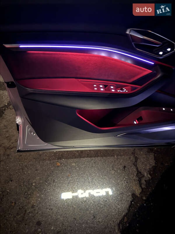 Внедорожник / Кроссовер Audi e-tron 2021 в Дрогобыче