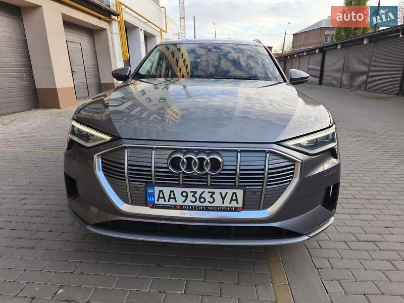 Внедорожник / Кроссовер Audi e-tron 2019 в Харькове