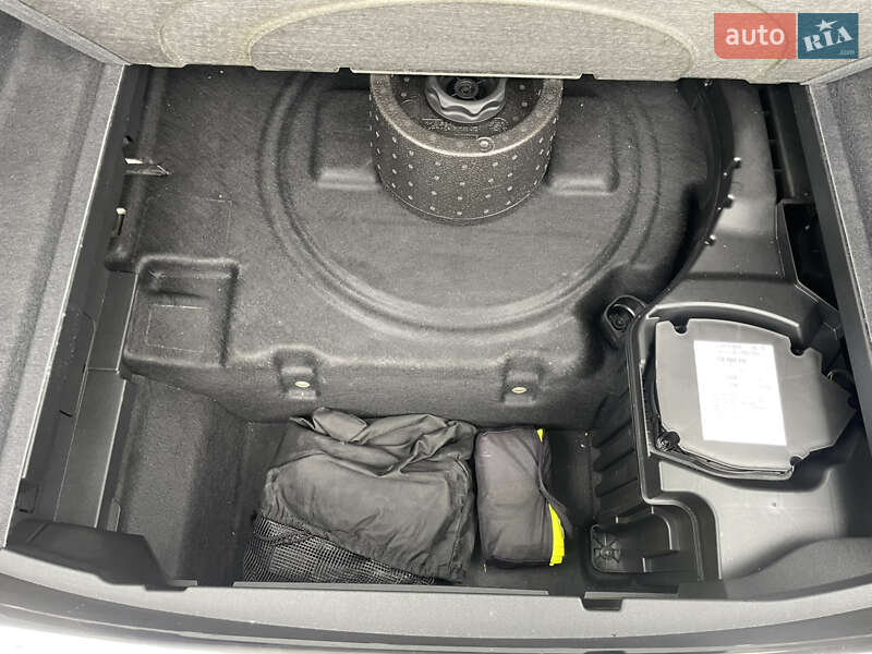 Позашляховик / Кросовер Audi e-tron 2023 в Рівному фото 33 Позашляховик / Кросовер Audi e-tron 2023 в Рівному