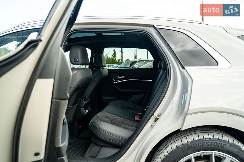 Внедорожник / Кроссовер Audi e-tron 2020 в Черновцах фото 49 Внедорожник / Кроссовер Audi e-tron 2020 в Черновцах