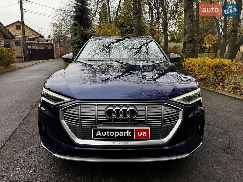 Позашляховик / Кросовер Audi e-tron 2020 в Києві